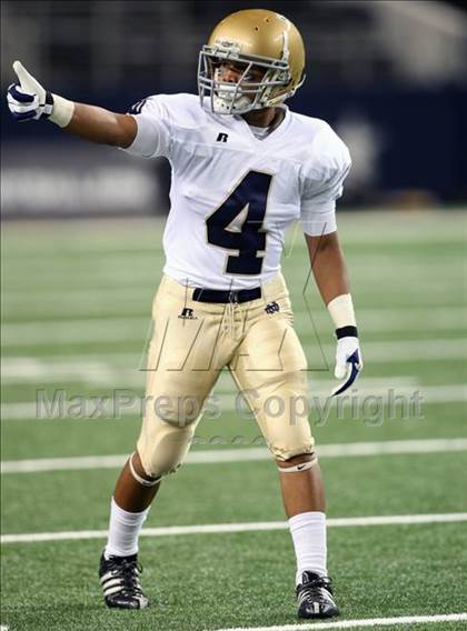 Thumbnail 3 in Klein Oak vs. Notre Dame (Kirk Herbstreit Varsity Football Classic) photogallery.