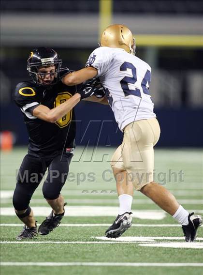 Thumbnail 3 in Klein Oak vs. Notre Dame (Kirk Herbstreit Varsity Football Classic) photogallery.