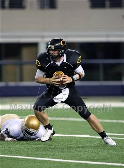 Thumbnail 2 in Klein Oak vs. Notre Dame (Kirk Herbstreit Varsity Football Classic) photogallery.