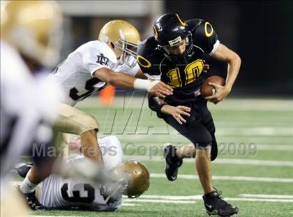 Thumbnail 2 in Klein Oak vs. Notre Dame (Kirk Herbstreit Varsity Football Classic) photogallery.