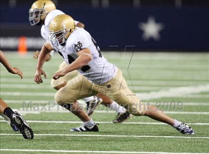Thumbnail 2 in Klein Oak vs. Notre Dame (Kirk Herbstreit Varsity Football Classic) photogallery.