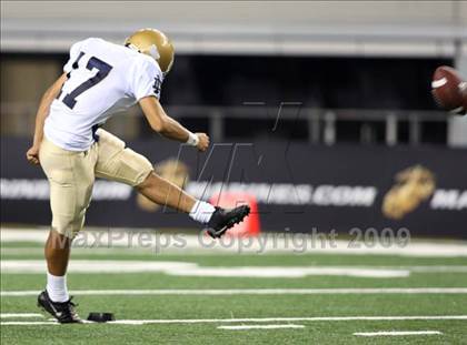 Thumbnail 1 in Klein Oak vs. Notre Dame (Kirk Herbstreit Varsity Football Classic) photogallery.