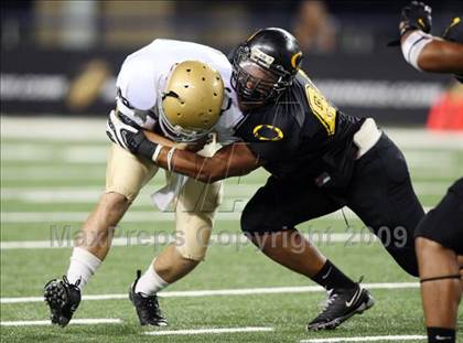 Thumbnail 2 in Klein Oak vs. Notre Dame (Kirk Herbstreit Varsity Football Classic) photogallery.