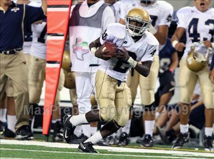 Thumbnail 1 in Klein Oak vs. Notre Dame (Kirk Herbstreit Varsity Football Classic) photogallery.