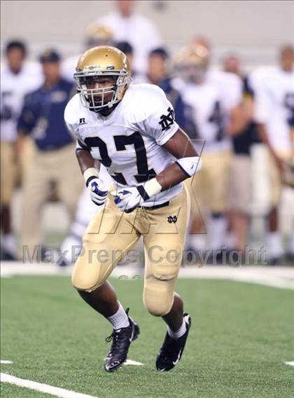 Thumbnail 3 in Klein Oak vs. Notre Dame (Kirk Herbstreit Varsity Football Classic) photogallery.
