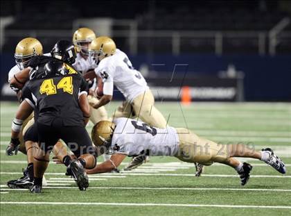 Thumbnail 2 in Klein Oak vs. Notre Dame (Kirk Herbstreit Varsity Football Classic) photogallery.