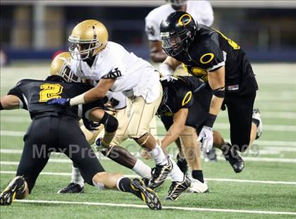 Thumbnail 3 in Klein Oak vs. Notre Dame (Kirk Herbstreit Varsity Football Classic) photogallery.