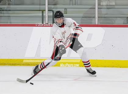 Thumbnail 2 in St. Paul's vs. Groton School (St. Paul's Jamboree - Scrimmage) photogallery.