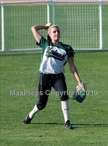 Thumbnail 2 in Temecula Valley vs. Upland (CIF SS D2 Final) photogallery.