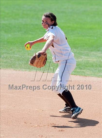 Thumbnail 2 in Temecula Valley vs. Upland (CIF SS D2 Final) photogallery.