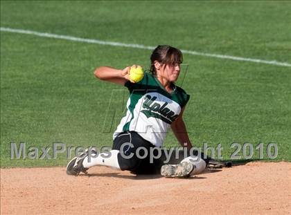 Thumbnail 3 in Temecula Valley vs. Upland (CIF SS D2 Final) photogallery.