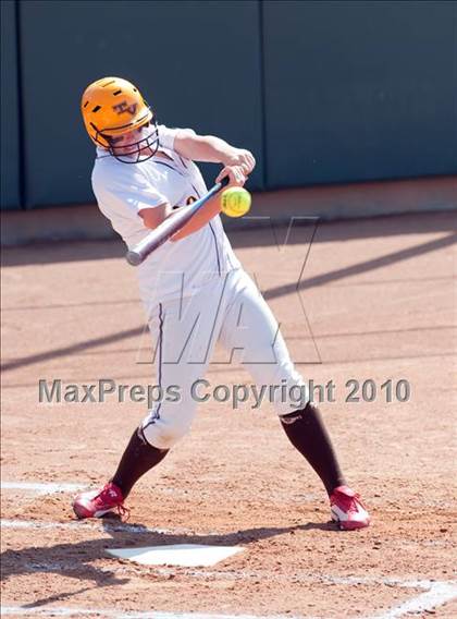 Thumbnail 3 in Temecula Valley vs. Upland (CIF SS D2 Final) photogallery.
