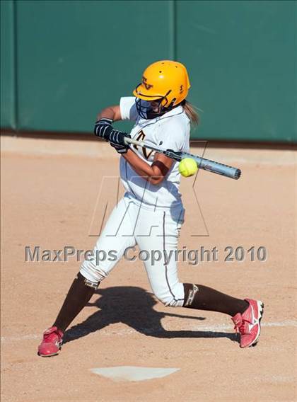 Thumbnail 1 in Temecula Valley vs. Upland (CIF SS D2 Final) photogallery.