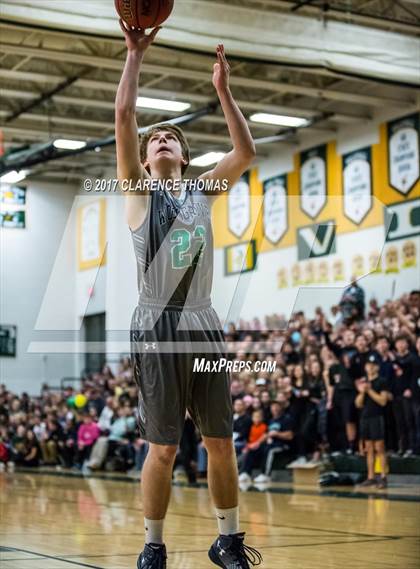 Thumbnail 1 in Woodgrove @ Loudoun Valley photogallery.
