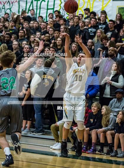 Thumbnail 3 in Woodgrove @ Loudoun Valley photogallery.