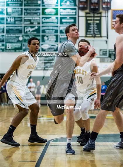Thumbnail 2 in Woodgrove @ Loudoun Valley photogallery.