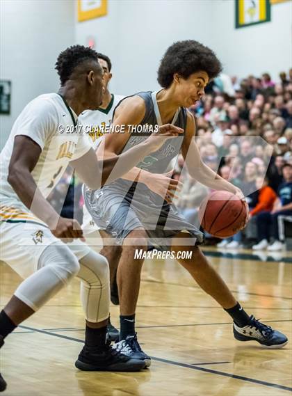 Thumbnail 1 in Woodgrove @ Loudoun Valley photogallery.