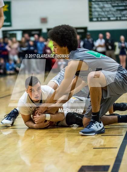 Thumbnail 2 in Woodgrove @ Loudoun Valley photogallery.