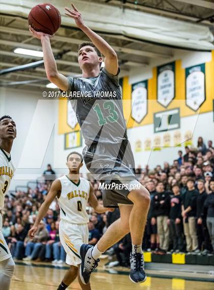 Thumbnail 3 in Woodgrove @ Loudoun Valley photogallery.