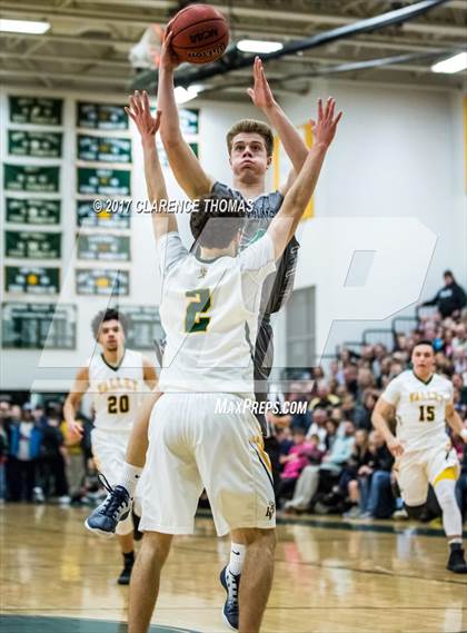 Thumbnail 2 in Woodgrove @ Loudoun Valley photogallery.
