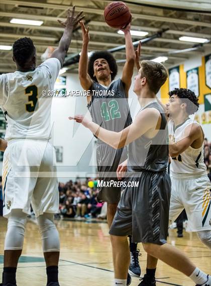 Thumbnail 1 in Woodgrove @ Loudoun Valley photogallery.