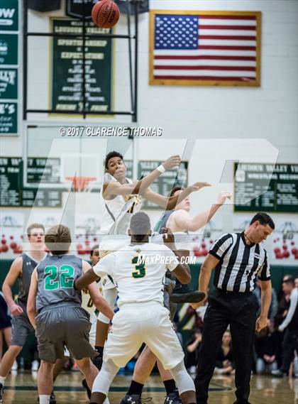 Thumbnail 1 in Woodgrove @ Loudoun Valley photogallery.