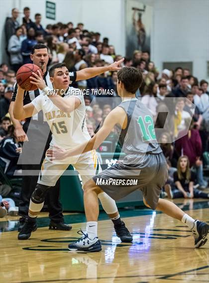 Thumbnail 1 in Woodgrove @ Loudoun Valley photogallery.