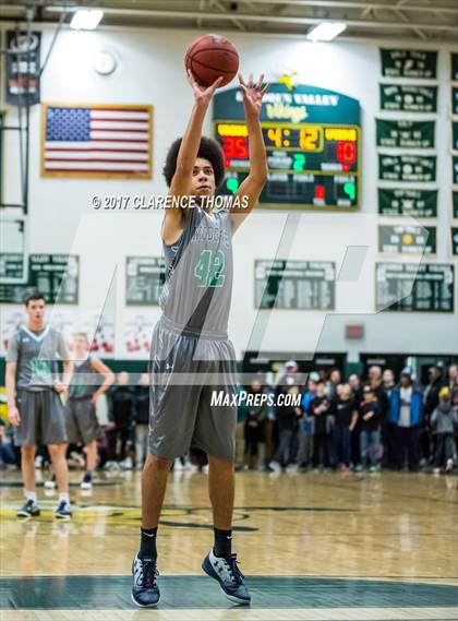 Thumbnail 2 in Woodgrove @ Loudoun Valley photogallery.