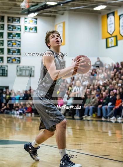Thumbnail 3 in Woodgrove @ Loudoun Valley photogallery.