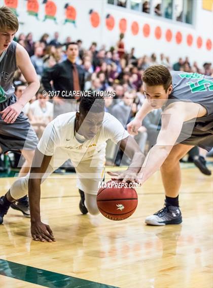 Thumbnail 1 in Woodgrove @ Loudoun Valley photogallery.