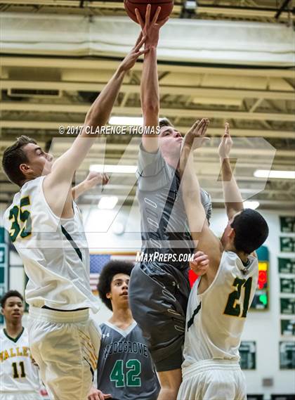Thumbnail 2 in Woodgrove @ Loudoun Valley photogallery.