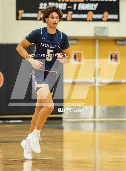 Thumbnail 1 in Mullen @ Lakewood photogallery.