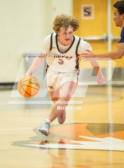Thumbnail 3 in Mullen @ Lakewood photogallery.