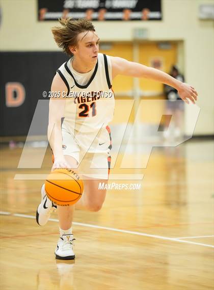 Thumbnail 3 in Mullen @ Lakewood photogallery.