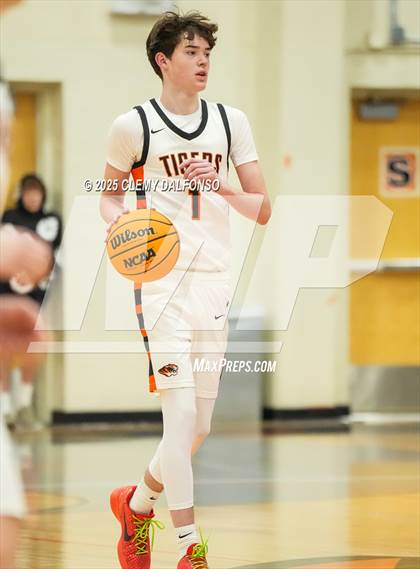 Thumbnail 2 in Mullen @ Lakewood photogallery.