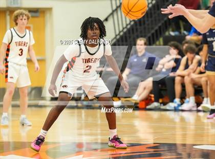Thumbnail 2 in Mullen @ Lakewood photogallery.