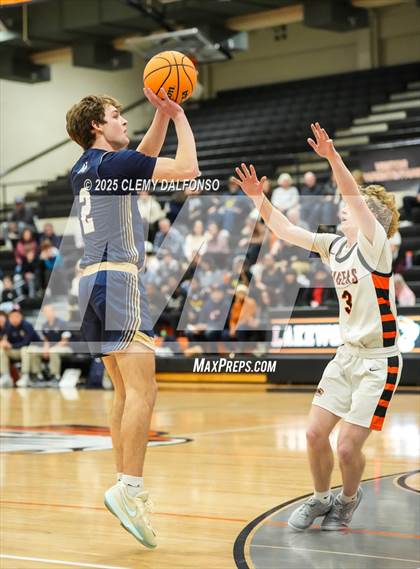 Thumbnail 1 in Mullen @ Lakewood photogallery.
