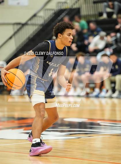 Thumbnail 2 in Mullen @ Lakewood photogallery.
