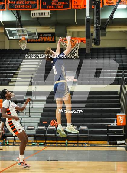 Thumbnail 1 in Mullen @ Lakewood photogallery.