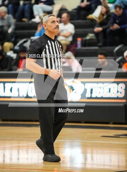 Thumbnail 3 in Mullen @ Lakewood photogallery.