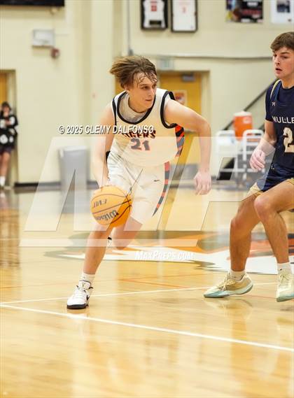 Thumbnail 3 in Mullen @ Lakewood photogallery.