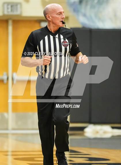 Thumbnail 3 in Mullen @ Lakewood photogallery.
