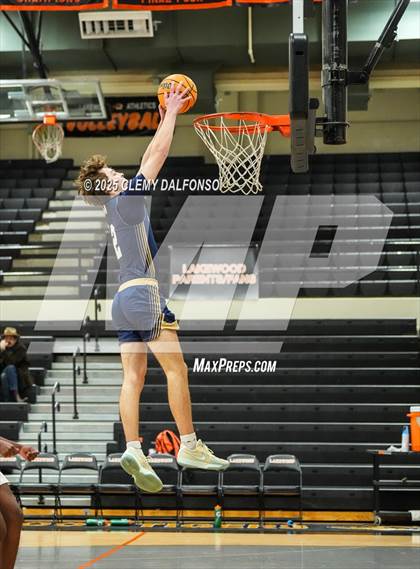 Thumbnail 2 in Mullen @ Lakewood photogallery.