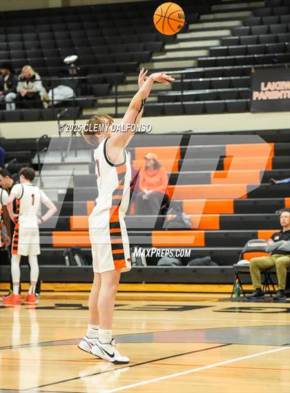 Thumbnail 3 in Mullen @ Lakewood photogallery.