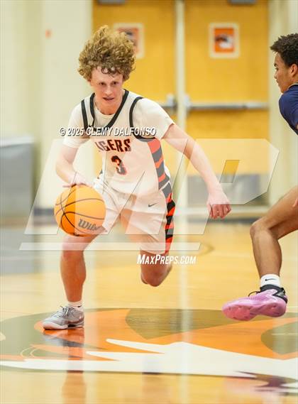 Thumbnail 2 in Mullen @ Lakewood photogallery.