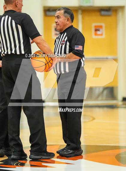 Thumbnail 1 in Mullen @ Lakewood photogallery.