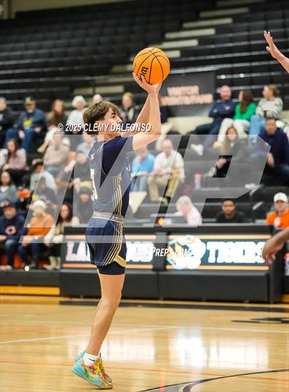 Thumbnail 1 in Mullen @ Lakewood photogallery.
