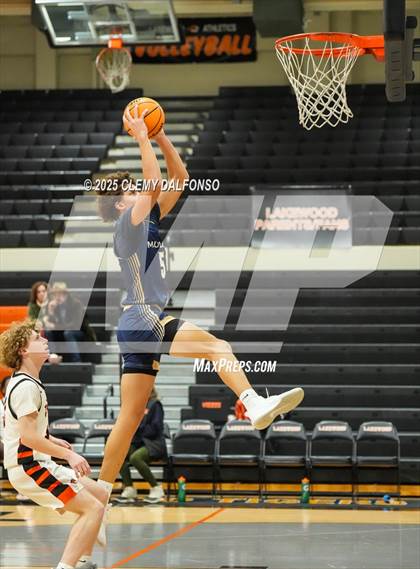 Thumbnail 2 in Mullen @ Lakewood photogallery.