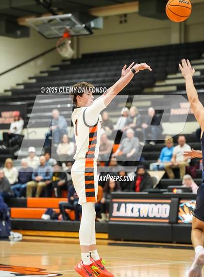 Thumbnail 3 in Mullen @ Lakewood photogallery.