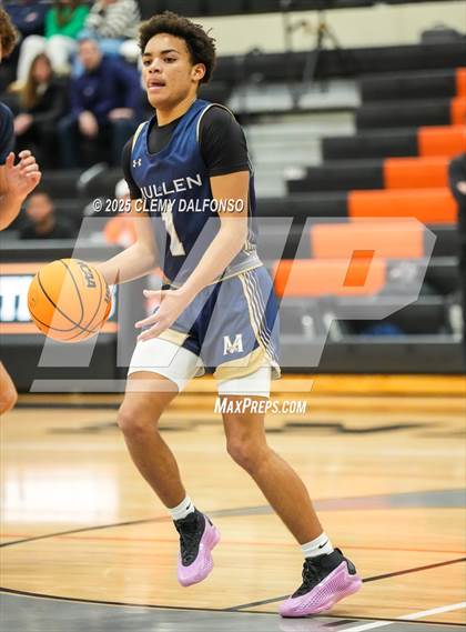 Thumbnail 3 in Mullen @ Lakewood photogallery.